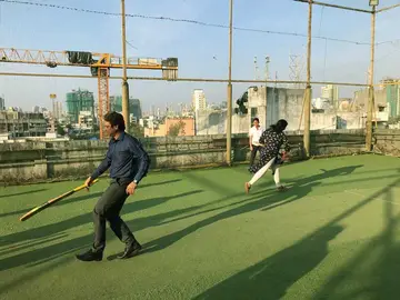 /images/life-thinkinno/thinkinno-software-company-fun-thinkinno/thinkinno-office-life-fun-activities-cricketTurf5.jpg